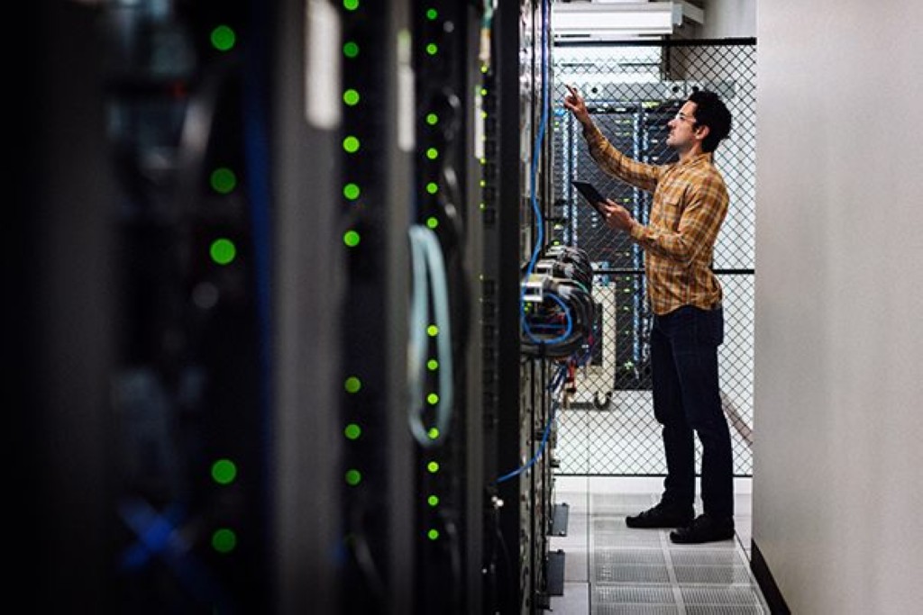 Professional IT expert and certifications